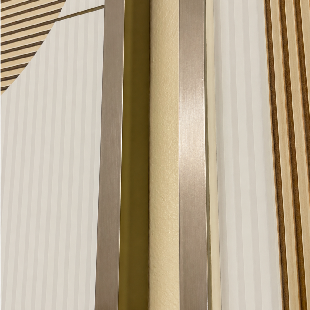QUADROS COM MOLDURA 93X93