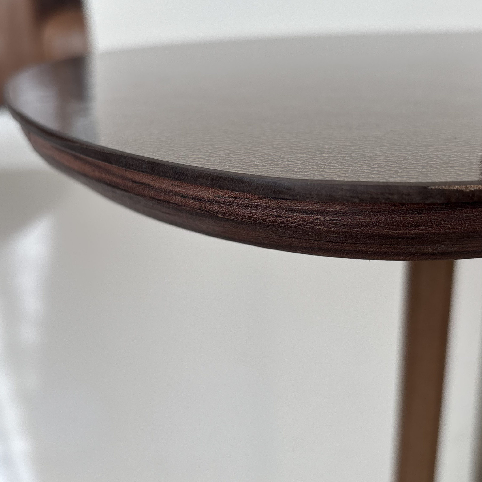 CONJUNTO MESA LATERAL CACAU
