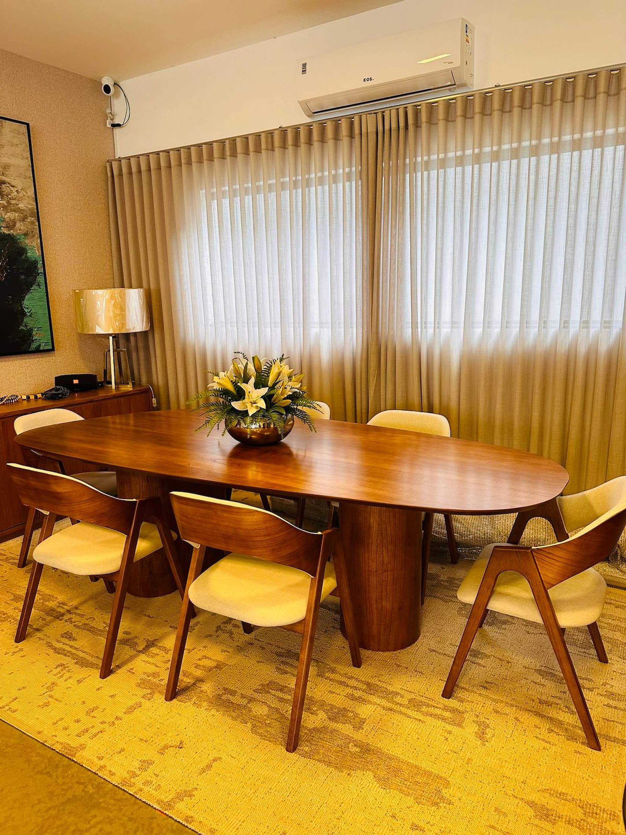 Mesa Orgânica de Madeira